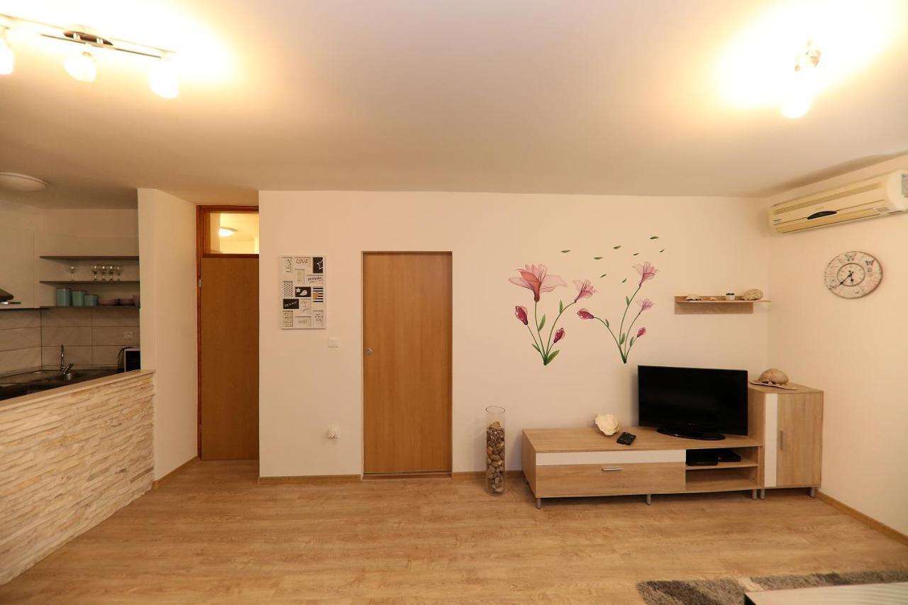 Neluna Apartment Zadar Exterior photo